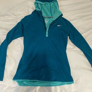 NIKE Dri Fit Running Sweatshirt
